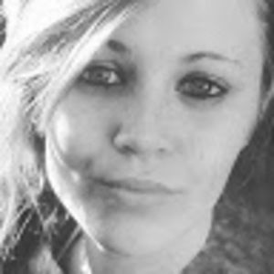 Meet your Posher, Cassandra